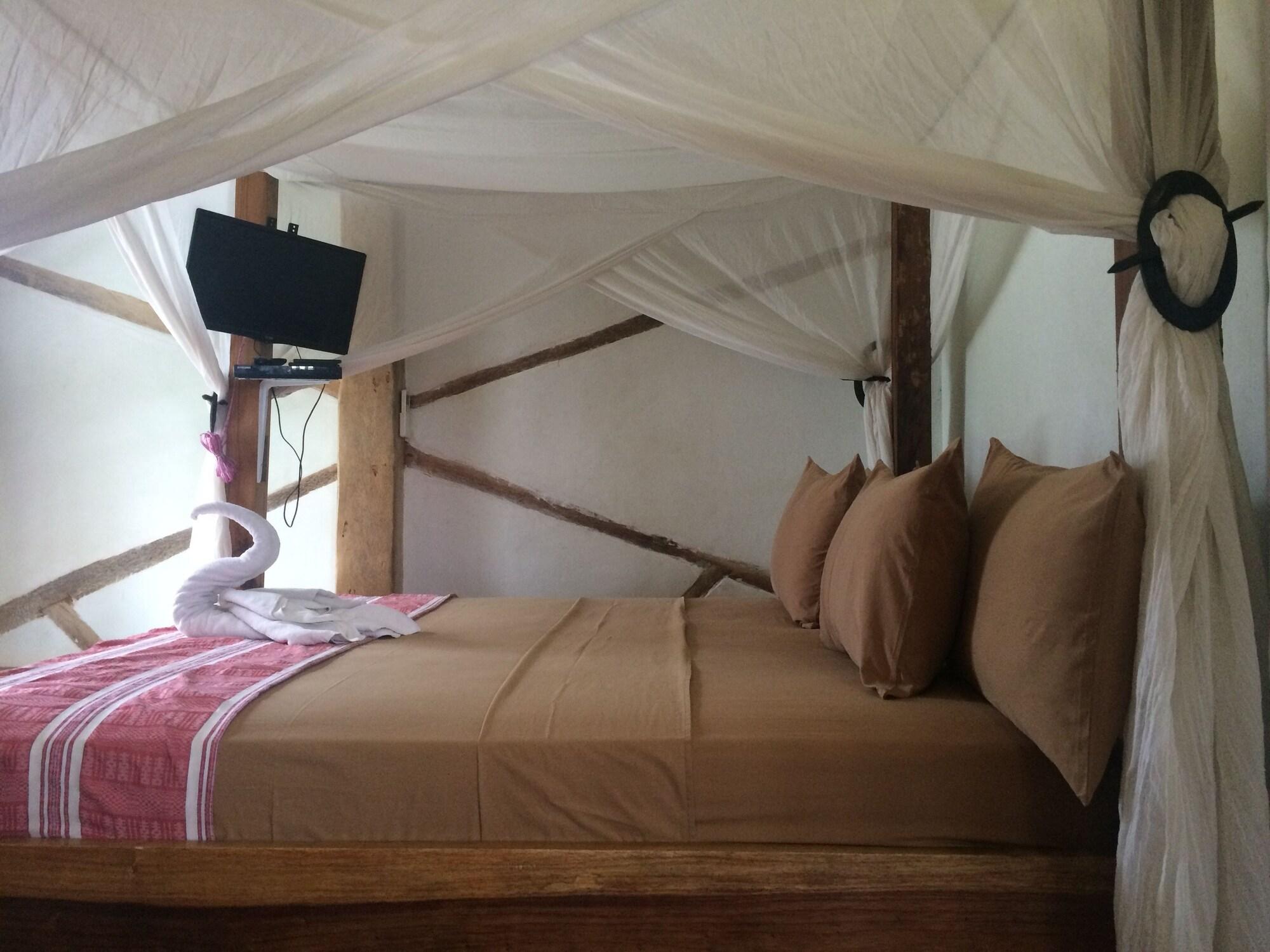 Le Petit Gili Hotel กีลีตราวางัน ภายนอก รูปภาพ