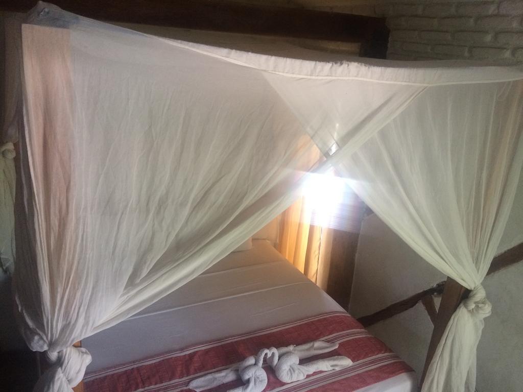 Le Petit Gili Hotel กีลีตราวางัน ภายนอก รูปภาพ